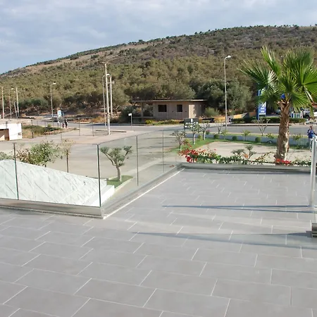 Bianco 4*