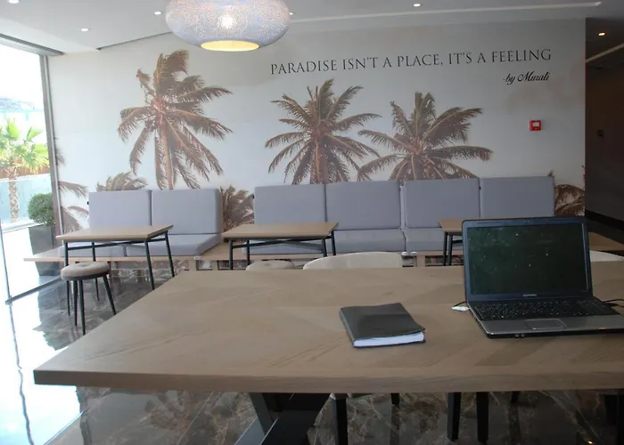 Bianco ホテル クサミル